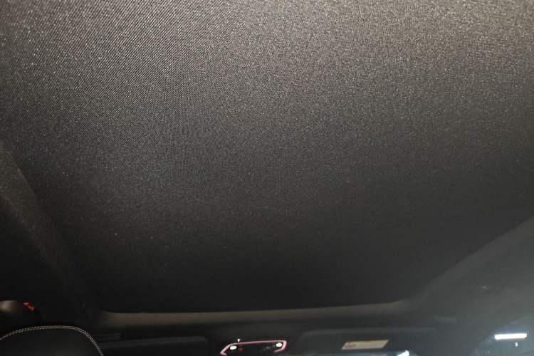 Used Lynk & Co 01 2021 2.0TD Four-Wheel Drive Dark Night Edition Headliner