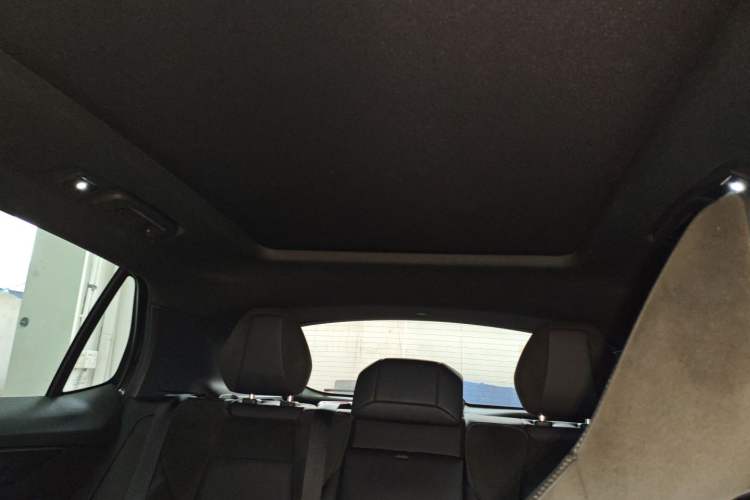 Used Lynk & Co 01 2021 2.0TD Four-Wheel Drive Dark Night Edition Headliner