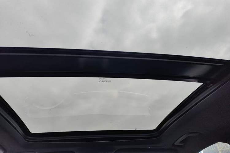 Used Lynk & Co 01 2021 2.0TD Four-Wheel Drive Dark Night Edition Headliner