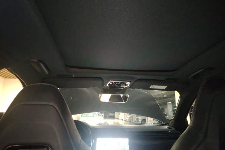 Used Lynk & Co 01 2021 2.0TD Four-Wheel Drive Dark Night Edition Headliner