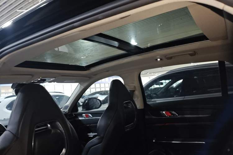 Used Lynk & Co 01 2021 2.0TD Two-Wheel-Drive Pro Trim Headliner