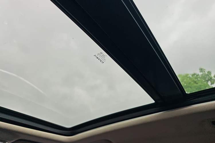 Used Lynk & Co 01 2021 2.0TD Two-Wheel-Drive Pro Trim Headliner