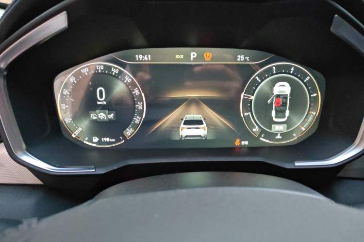 Used Lynk & Co 01 2021 2.0TD Two-Wheel Drive Zhaopu Pro Instrument Cluster