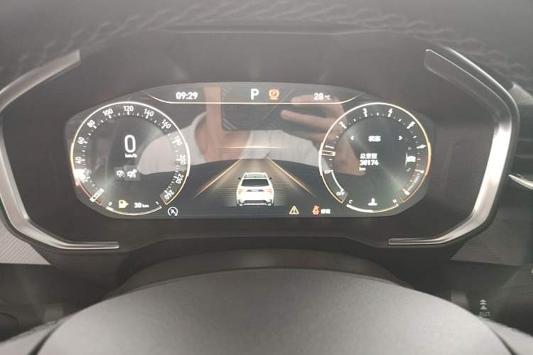 Used Lynk & Co 01 2021 2.0TD Two-Wheel-Drive Pro Trim Instrument Cluster