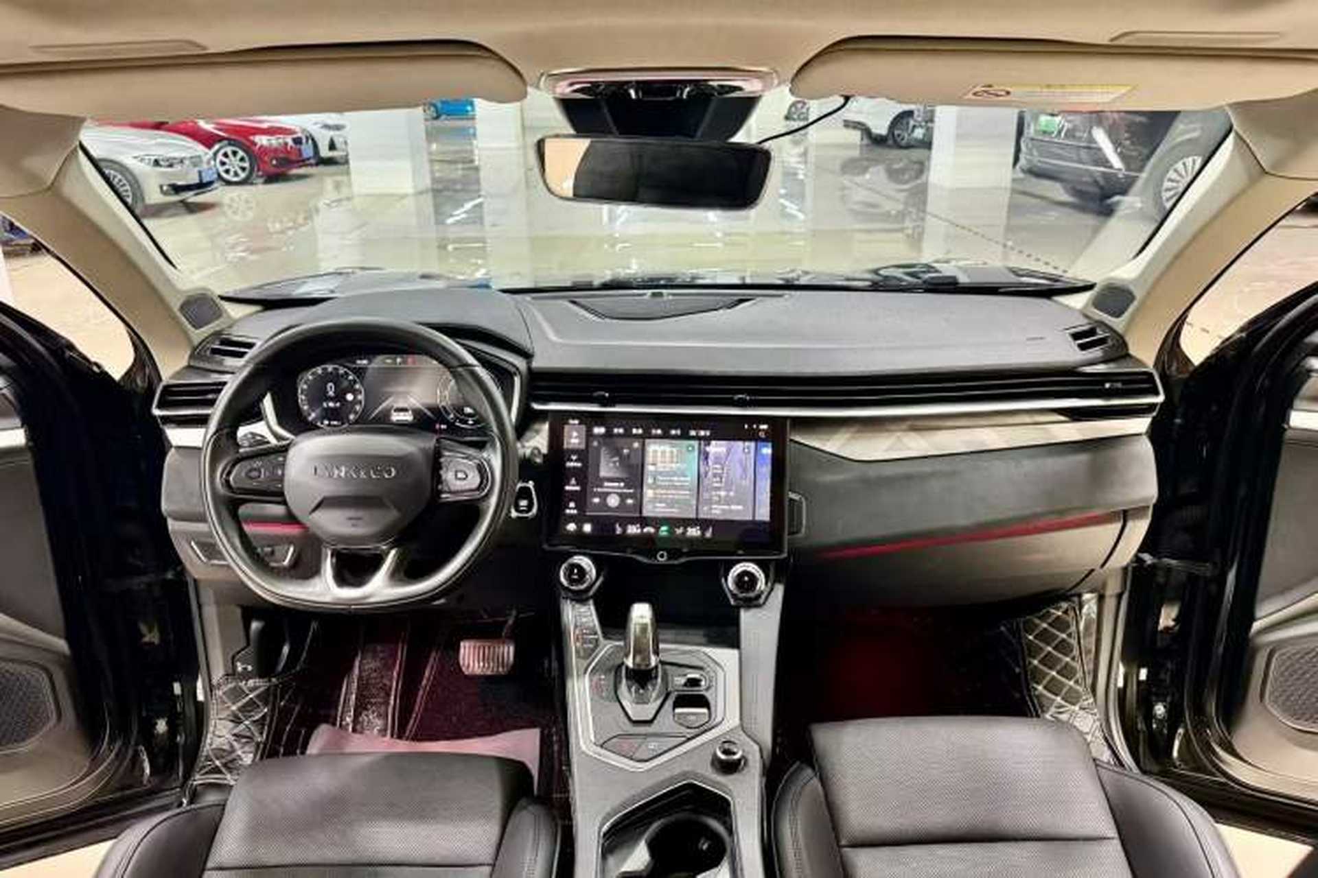 Used Lynk & Co 01 2021 2.0TD Two-Wheel-Drive Pro Trim Interior 1