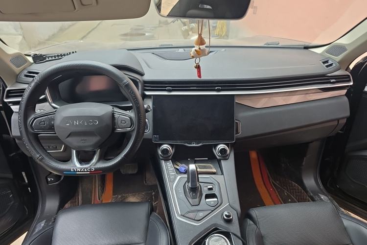Used Lynk & Co 01 2021 2.0TD Two-Wheel-Drive Pro Trim Interior 2