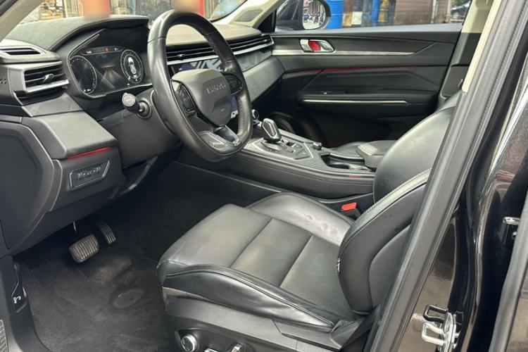 Used Lynk & Co 01 2021 2.0TD Two-Wheel-Drive Pro Trim Interior 3