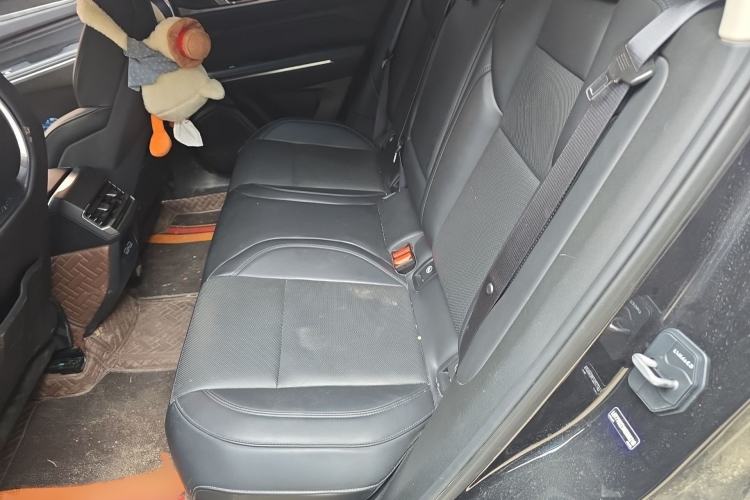Used Lynk & Co 01 2021 2.0TD Two-Wheel-Drive Pro Trim Interior 4