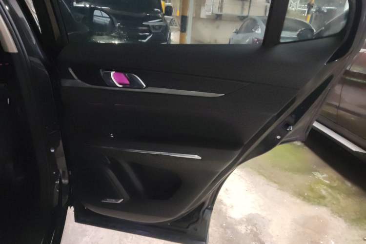 Used Lynk & Co 01 2021 2.0TD Two-Wheel-Drive Pro Trim Interior 6