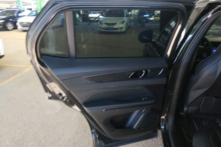 Used Lynk & Co 01 2021 2.0TD Four-Wheel Drive Dark Night Edition Interior 8