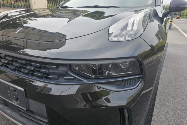 Used Lynk & Co 01 2021 2.0TD Two-Wheel-Drive Pro Trim Left Front Headlight