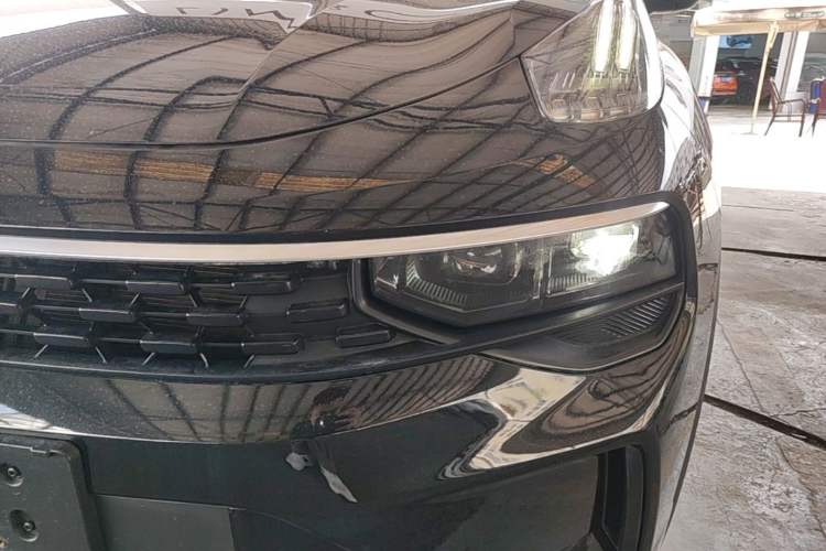 Used Lynk & Co 01 2021 2.0TD Two-Wheel-Drive Pro Trim Left Front Headlight