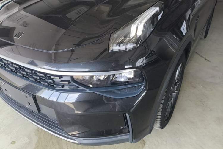 Used Lynk & Co 01 2021 2.0TD Two-Wheel-Drive Pro Trim Left Front Headlight