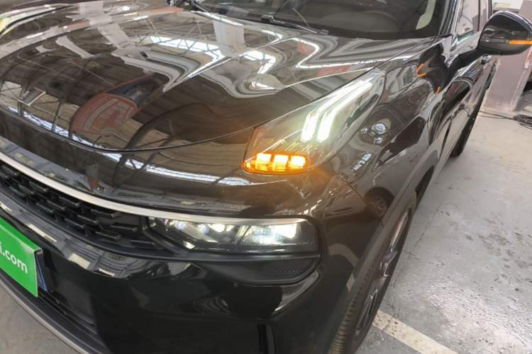 Used Lynk & Co 01 2021 2.0TD Two-Wheel-Drive Pro Trim Left Front Headlight