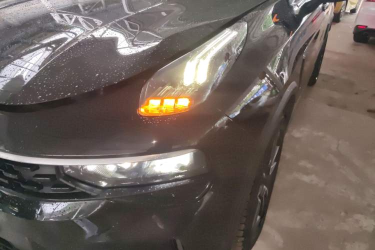 Used Lynk & Co 01 2021 2.0TD Two-Wheel-Drive Pro Trim Left Front Headlight