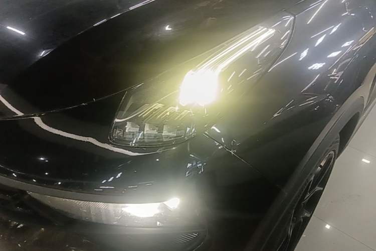 Used Lynk & Co 01 2021 2.0TD Four-Wheel Drive Dark Night Edition Left Front Headlight