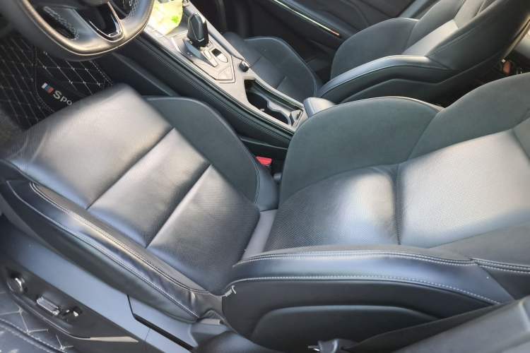 Used Lynk & Co 01 2021 2.0TD Four-Wheel Drive Dark Night Edition Left Front Seat