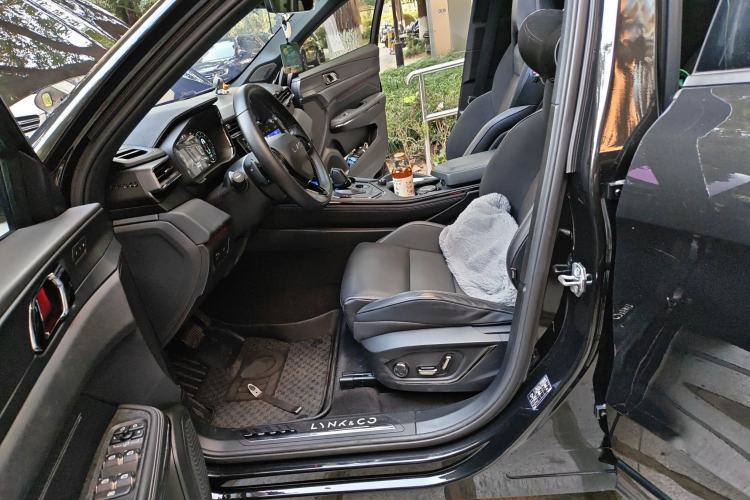 Used Lynk & Co 01 2021 2.0TD Four-Wheel Drive Hype-Halo Left Front Seat