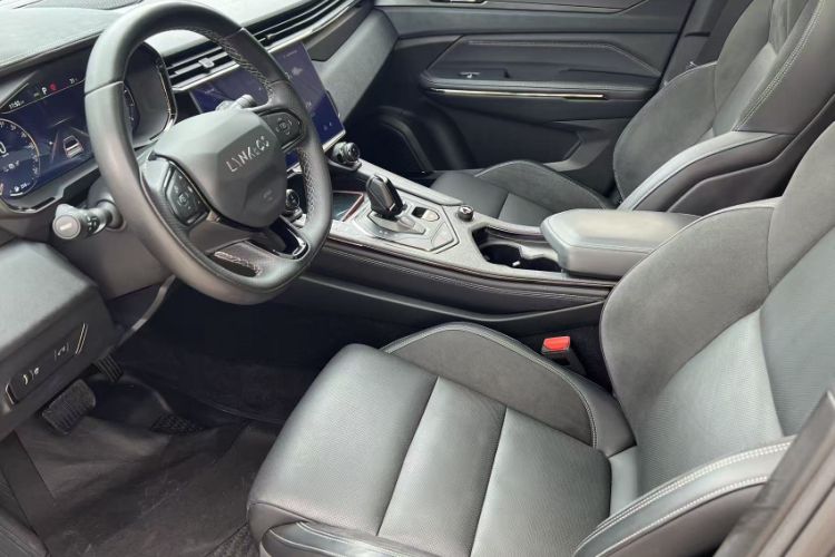 Used Lynk & Co 01 2021 2.0TD Four-Wheel Drive Dark Night Edition Left Front Seat