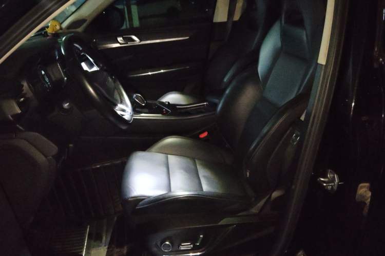 Used Lynk & Co 01 2021 2.0TD Two-Wheel-Drive Pro Trim Left Front Seat