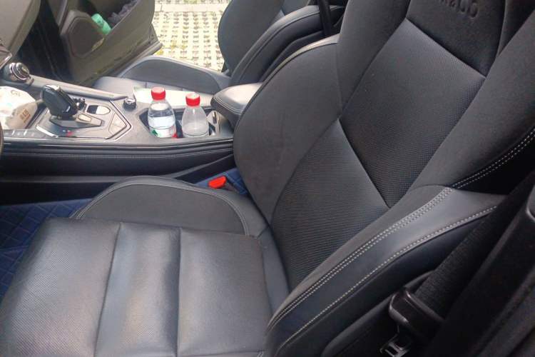 Used Lynk & Co 01 2021 2.0TD Four-Wheel Drive Dark Night Edition Left Front Seat