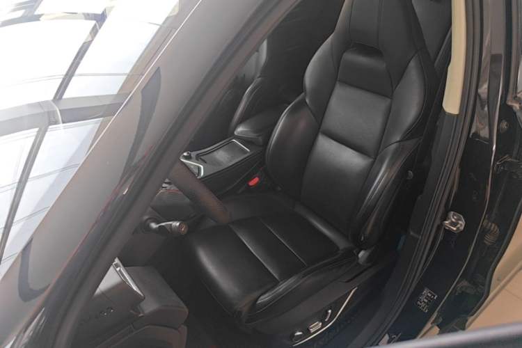 Used Lynk & Co 01 2021 2.0TD Two-Wheel-Drive Pro Trim Left Front Seat