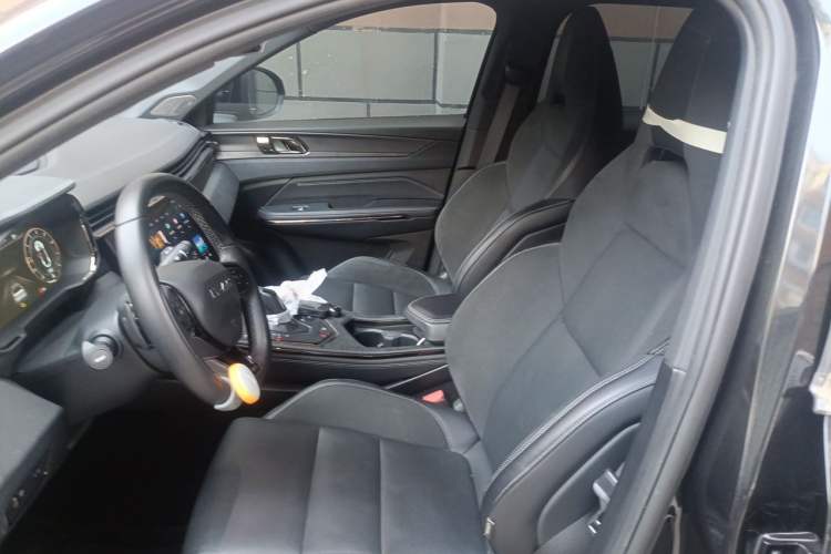 Used Lynk & Co 01 2021 2.0TD Four-Wheel Drive Dark Night Edition Left Front Seat
