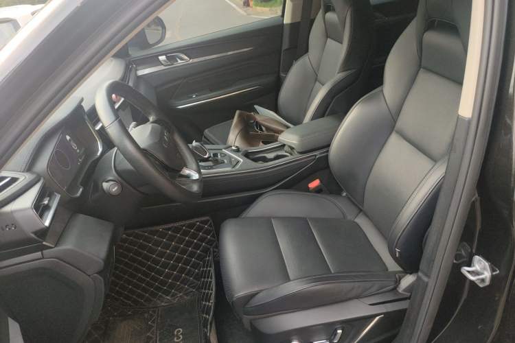 Used Lynk & Co 01 2021 2.0TD Two-Wheel-Drive Pro Trim Left Front Seat
