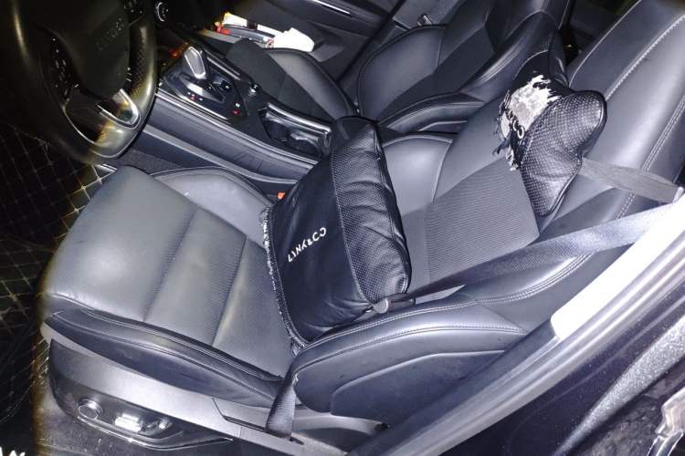 Used Lynk & Co 01 2021 2.0TD Two-Wheel-Drive Pro Trim Left Front Seat