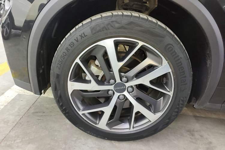 Used Lynk & Co 01 2021 2.0TD Four-Wheel Drive Hype-Halo Left Front Wheel Hub