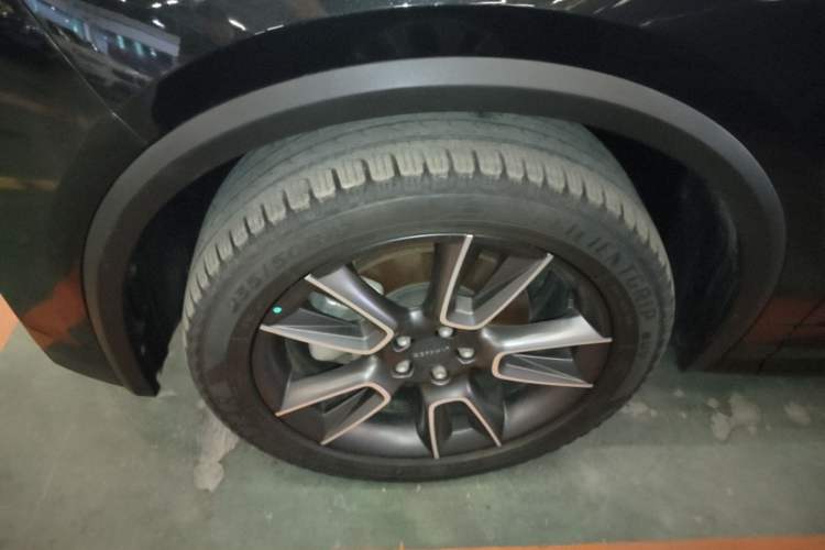 Used Lynk & Co 01 2021 2.0TD Two-Wheel-Drive Pro Trim Left Front Wheel Hub