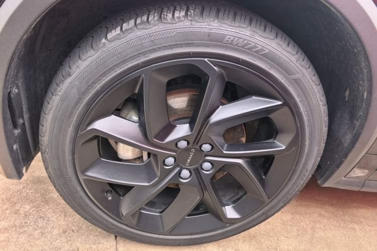 Used Lynk & Co 01 2021 2.0TD Four-Wheel Drive Dark Night Edition Left Front Wheel Hub