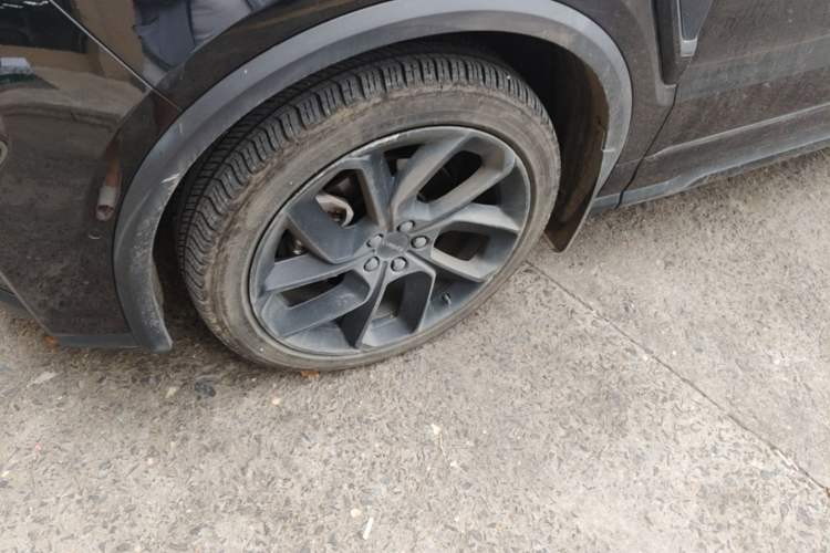 Used Lynk & Co 01 2021 2.0TD Four-Wheel Drive Dark Night Edition Left Front Wheel Hub