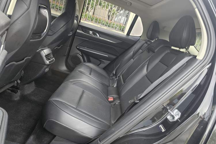 Used Lynk & Co 01 2021 2.0TD Two-Wheel-Drive Pro Trim Left Rear Seat