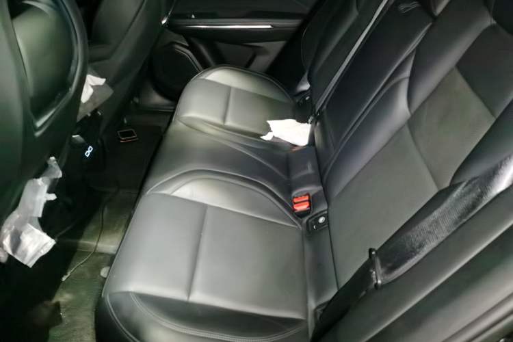 Used Lynk & Co 01 2021 2.0TD Two-Wheel-Drive Pro Trim Left Rear Seat