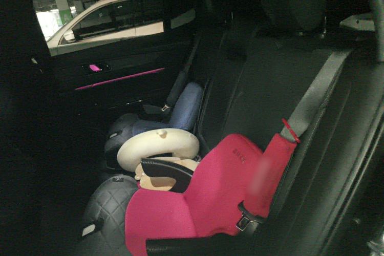 Used Lynk & Co 01 2021 2.0TD Four-Wheel Drive Dark Night Edition Left Rear Seat