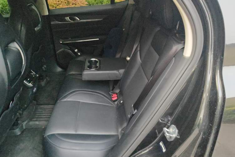 Used Lynk & Co 01 2021 2.0TD Two-Wheel-Drive Pro Trim Left Rear Seat