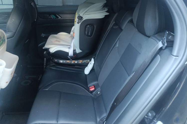 Used Lynk & Co 01 2021 2.0TD Four-Wheel Drive Dark Night Edition Left Rear Seat