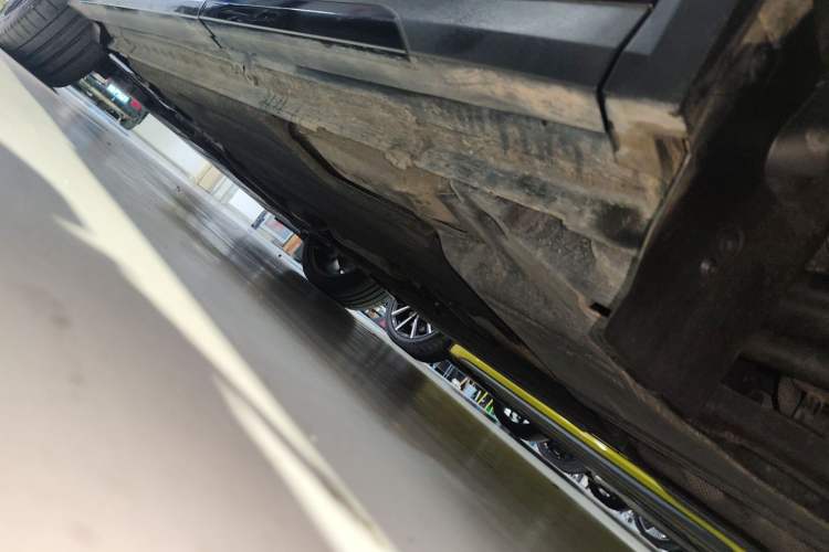 Used Lynk & Co 01 2021 2.0TD Four-Wheel Drive Hype-Halo Left Side Sill