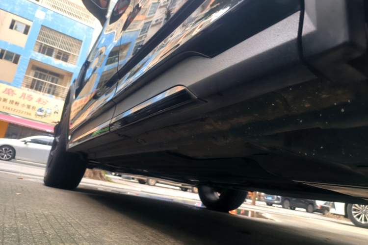 Used Lynk & Co 01 2021 2.0TD Four-Wheel Drive Dark Night Edition Left Side Sill