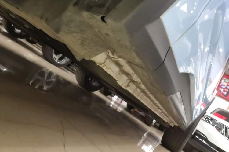 Used Lynk & Co 01 2021 2.0TD Two-Wheel-Drive Pro Trim Left Side Sill