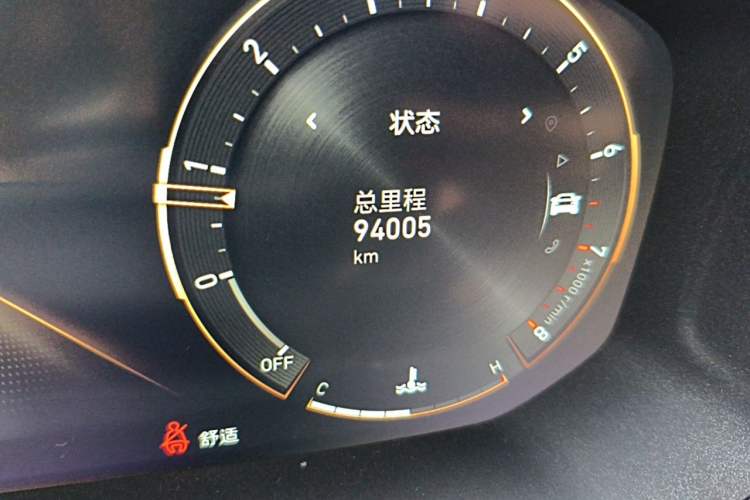Used Lynk & Co 01 2021 2.0TD Two-Wheel-Drive Pro Trim Odometer Close Up