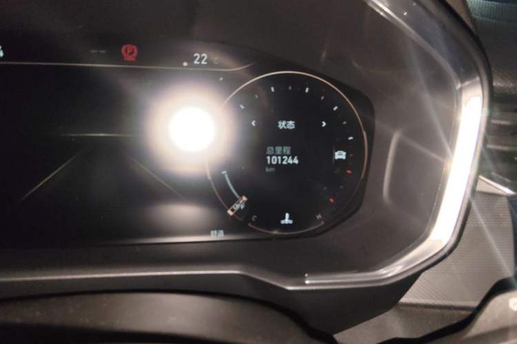 Used Lynk & Co 01 2021 2.0TD Two-Wheel-Drive Pro Trim Odometer Close Up