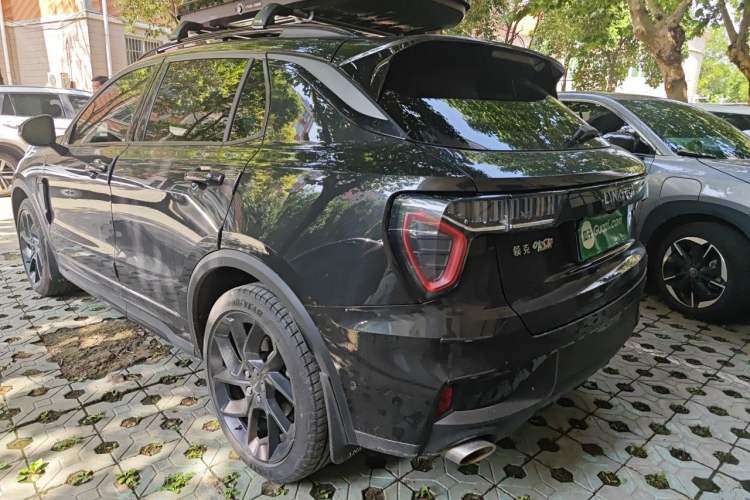 Used Lynk & Co 01 2021 2.0TD Four-Wheel Drive Dark Night Edition Rear Left 45 Deg