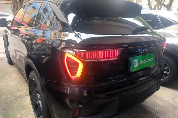 Used Lynk & Co 01 2021 2.0TD Four-Wheel Drive Dark Night Edition Rear Left 45 Deg