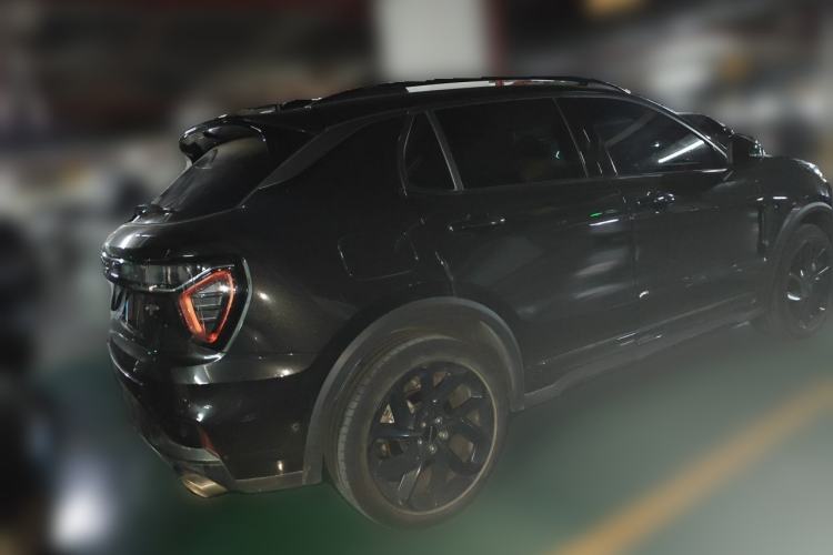 Used Lynk & Co 01 2021 2.0TD Four-Wheel Drive Dark Night Edition Rear Right 45 Deg