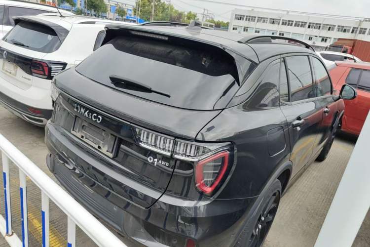 Used Lynk & Co 01 2021 2.0TD Four-Wheel Drive Dark Night Edition Rear Right 45 Deg