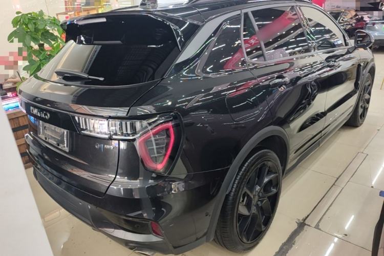 Used Lynk & Co 01 2021 2.0TD Four-Wheel Drive Dark Night Edition Rear Right 45 Deg