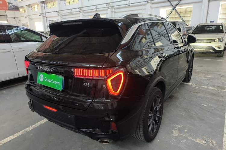 Used Lynk & Co 01 2021 2.0TD Two-Wheel-Drive Pro Trim Rear Right 45 Deg