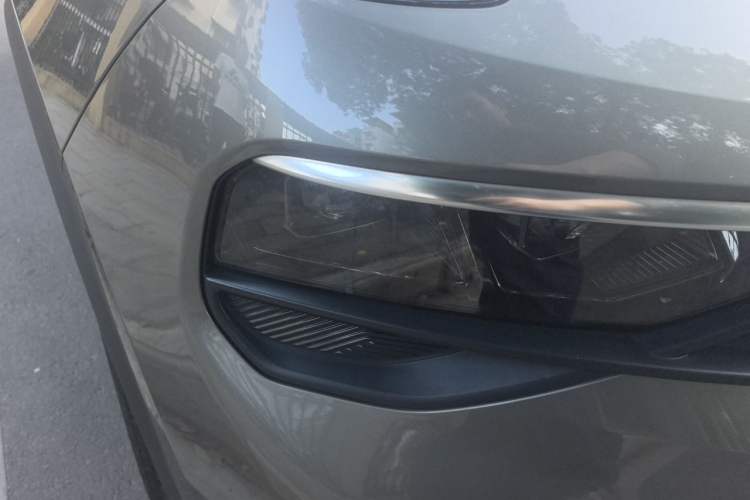 Used Lynk & Co 01 2021 2.0TD Two-Wheel-Drive Pro Trim Right Front Headlight